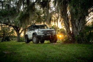 2022 Ford Bronco® Everglades™ Desert Sand 